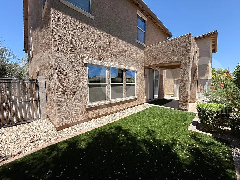 10821 W Elm St — Photo 22
