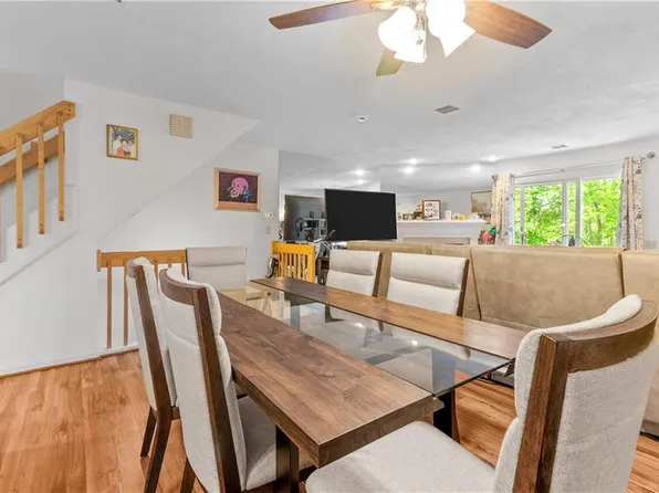 64 Scenic Dr, West Warwick, RI 02893