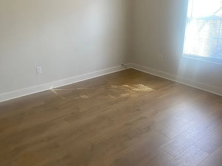 3109 Ridge Ave — Photo 4