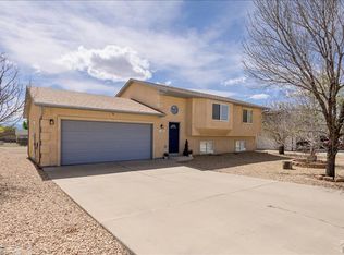 334 W Golden Eagle Way, Pueblo West, CO 81007