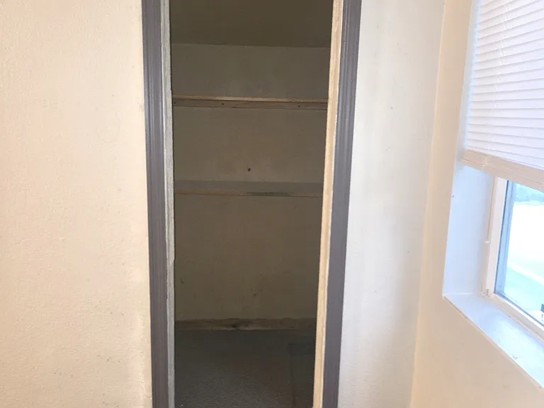 924 Rose Ave E #1 — Photo 9