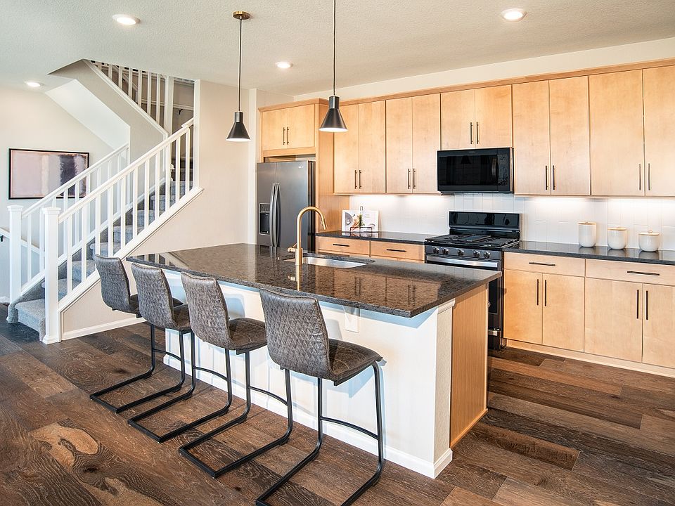 2nd image of 14086 Red Cosmos St