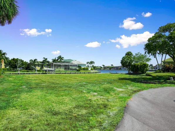 950 Plum Ct, Marco Island, FL 34145