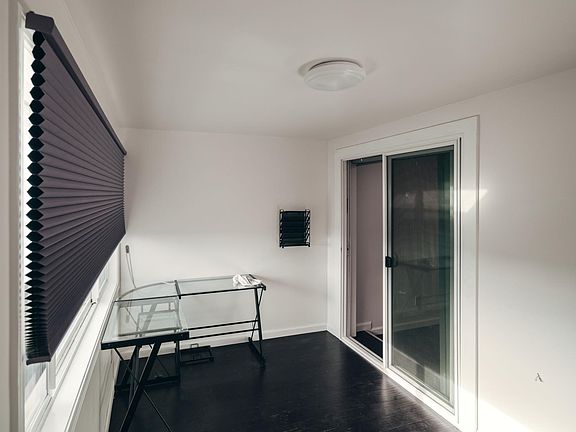 5th image of 1835 26th Ave