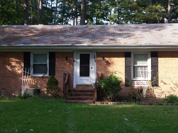 1318 Planters Dr, Suffolk, VA 23434