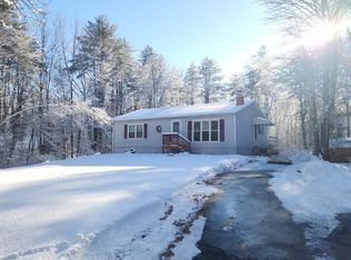 80 Gear Rd, Rochester, NH 03839