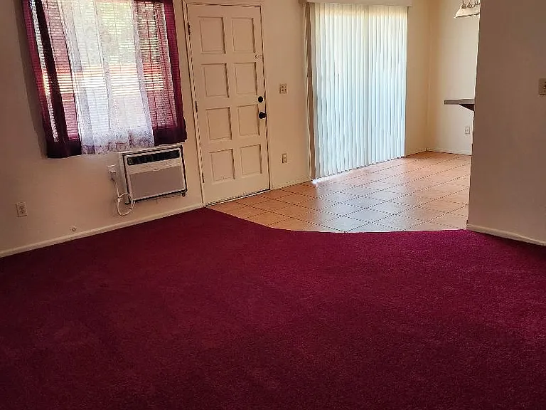 346 E B St — Photo 4