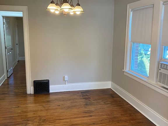 3rd image of 1959 Arlington Ave #3