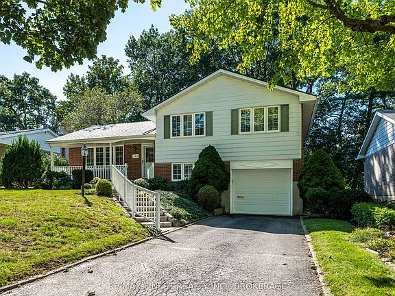 3rd image of 283 Glen Castle Rd