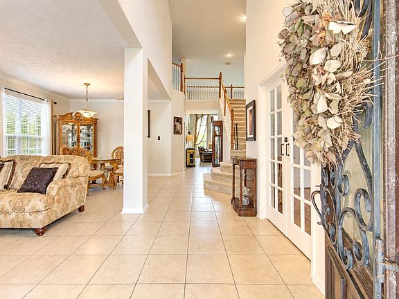 4th image of 8111 Summer Wind Ct