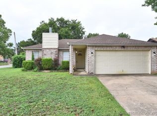 1046 E 64th Pl, Tulsa, OK 74136