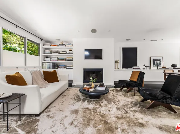 9648 Yoakum Dr, Beverly Hills, CA 90210