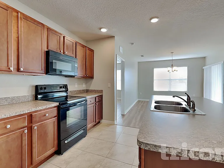 991 Summer Glen Dr — Photo 6