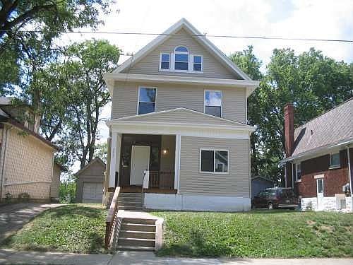 1st image of 2457 Saturn St
