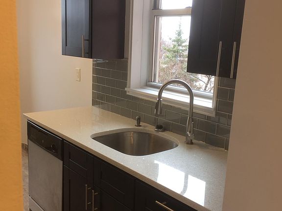 3rd image of 22410 Jamaica Ave APT 4B