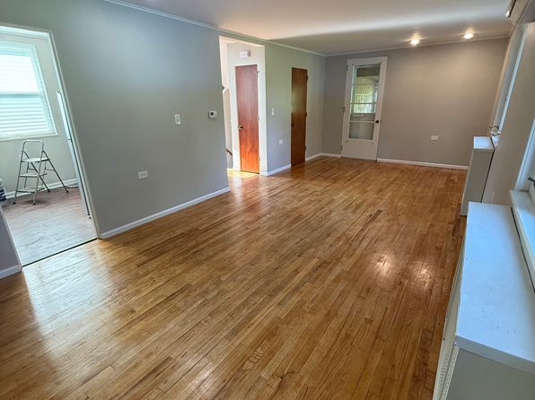 8 Burnham St