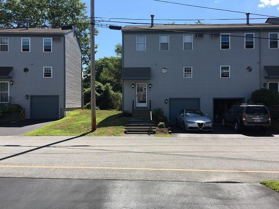 1st image of 565 Quaker Ln APT 60