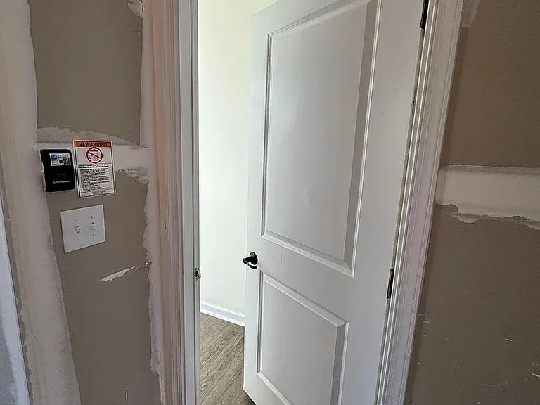 6326 Cleburne Ct — Photo 16