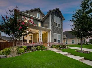 900 Crimson Rd, Lantana, TX 76226