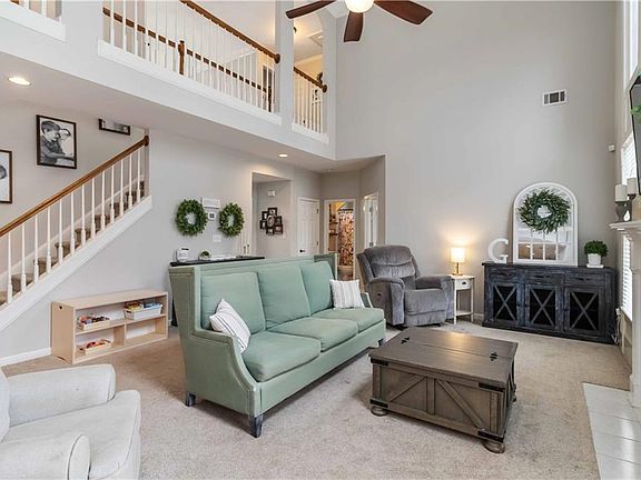 3rd image of 645 Summerwind Way