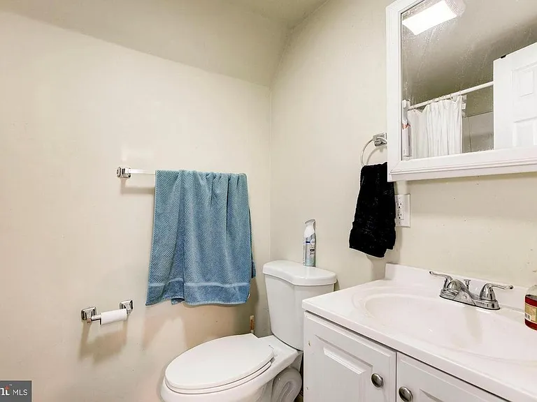4021 Marlboro Pl NW #4 — Photo 9