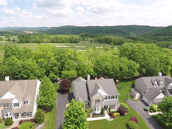 2nd image of 2685 Fringe Ln