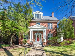 6327 Westminster Pl, Saint Louis, MO