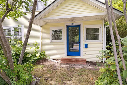 1806 Green St Photo 1