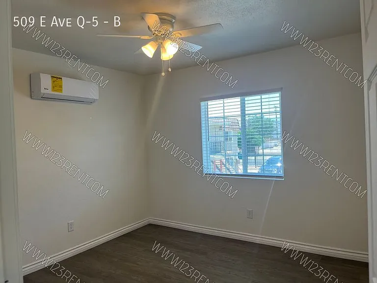 509 E Avenue Q #5-B — Photo 12