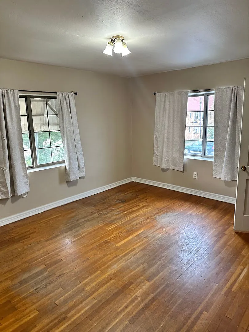 LIT-818 Cumberland Apartments — Photo 1