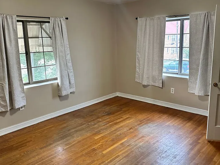 818 Cumberland St — Photo 1