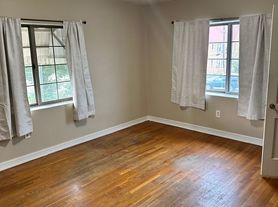 LIT-818 Cumberland Apartments