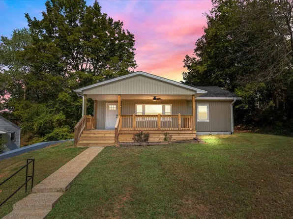 422 High St, Dickson, TN 37055