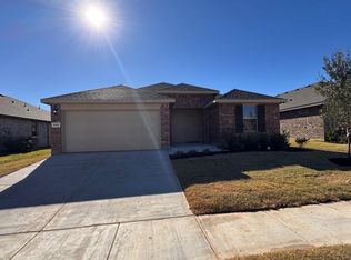 525 Arroyo Dr, Cleburne, TX 76033