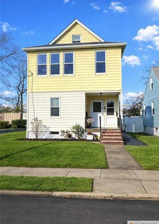 1st image of 110 Willow Ave