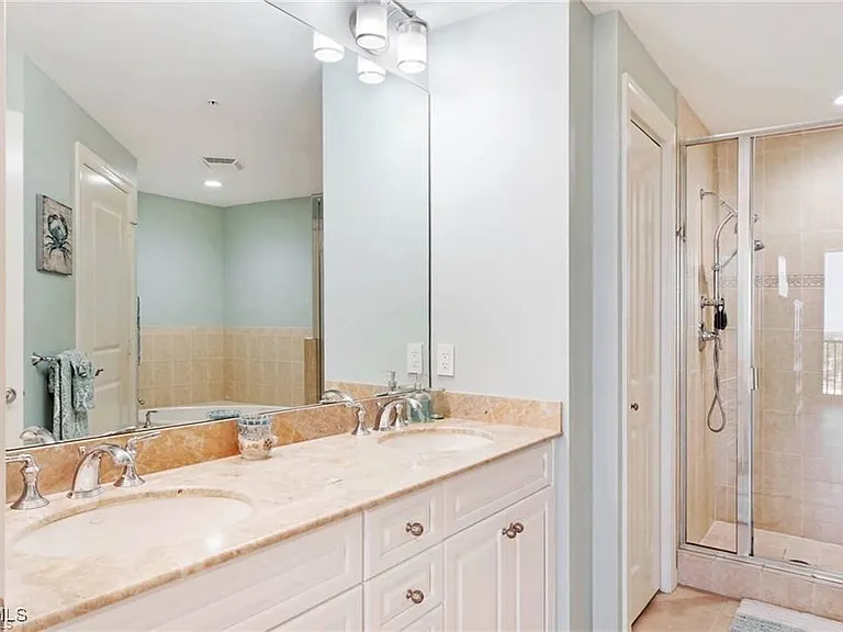 5793 Cape Harbour Dr #815 — Photo 14