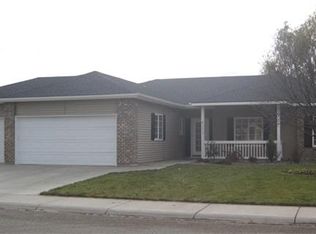 3855 S Niemann Dr, Meridian, ID 83646