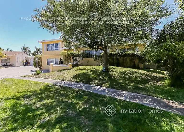 1707 Katherine Ct — Photo 2