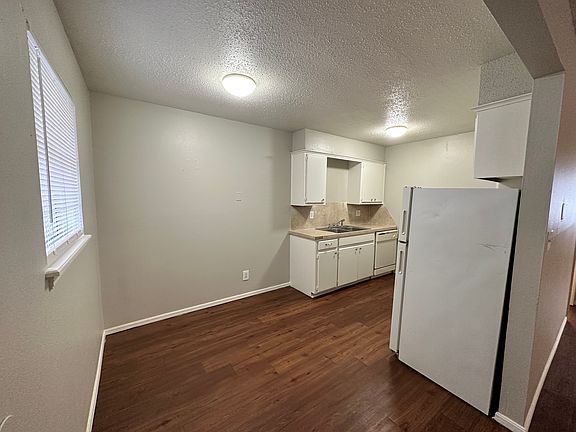 5th image of 6016 S Blackwelder Ave #6