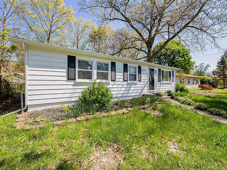 9650 Cooley Lake Rd — Photo 31