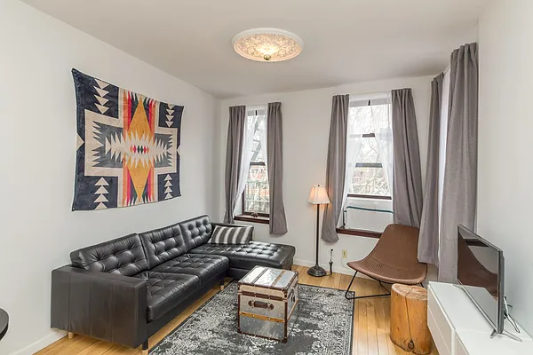 Sold by Redfin Real Estate | media 2