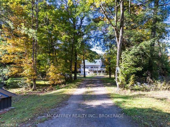 26 Skootamatta Lake Rd, Addington Highlands, ON K0H 1K0