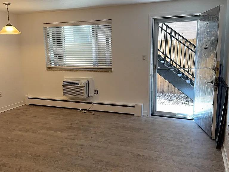 1419 Detroit St #11 — Photo 13
