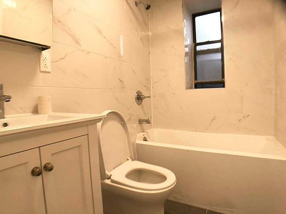 5th image of 625 Ocean Ave #Ll