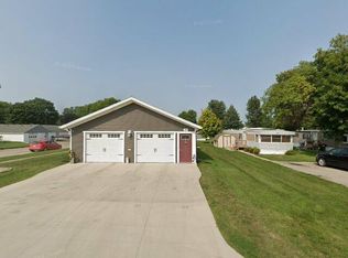 301 N 6th Ave #535, Sheldon, IA 51201