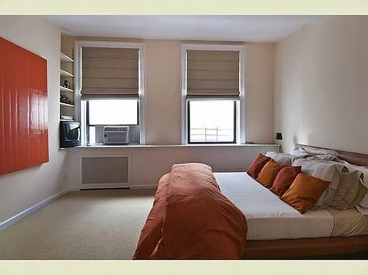 Sold by Stribling | media 9