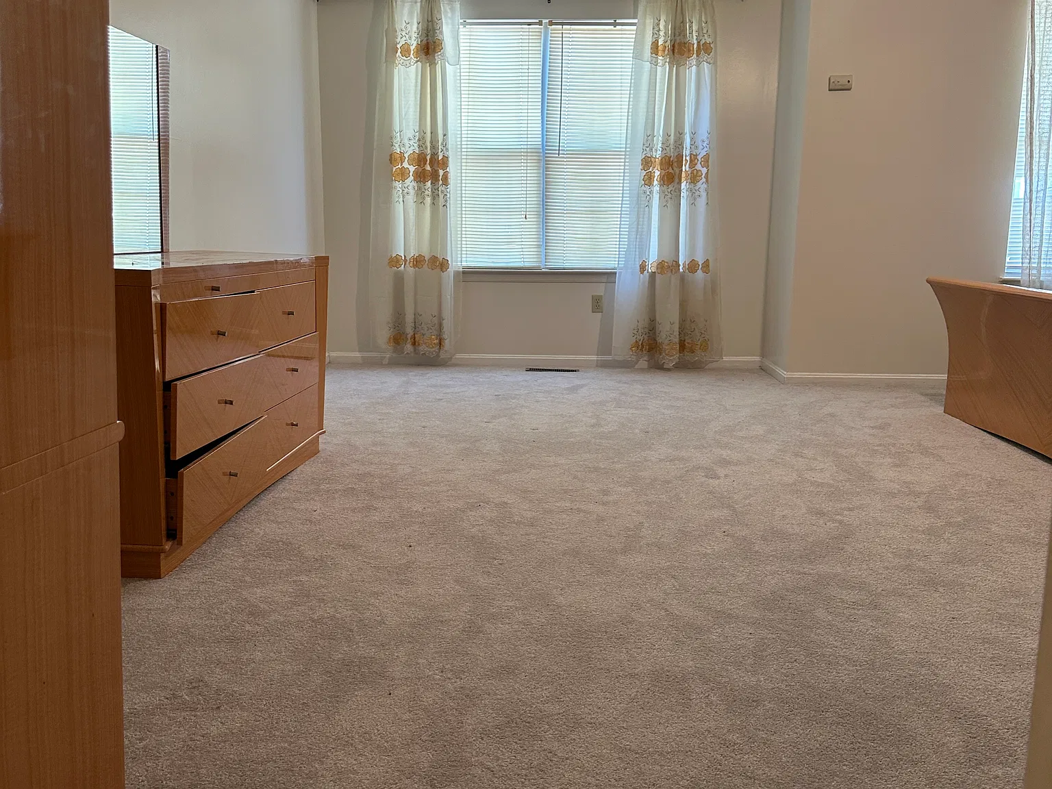 3 bed, 2.5 bath, $1,500 — Photo 3