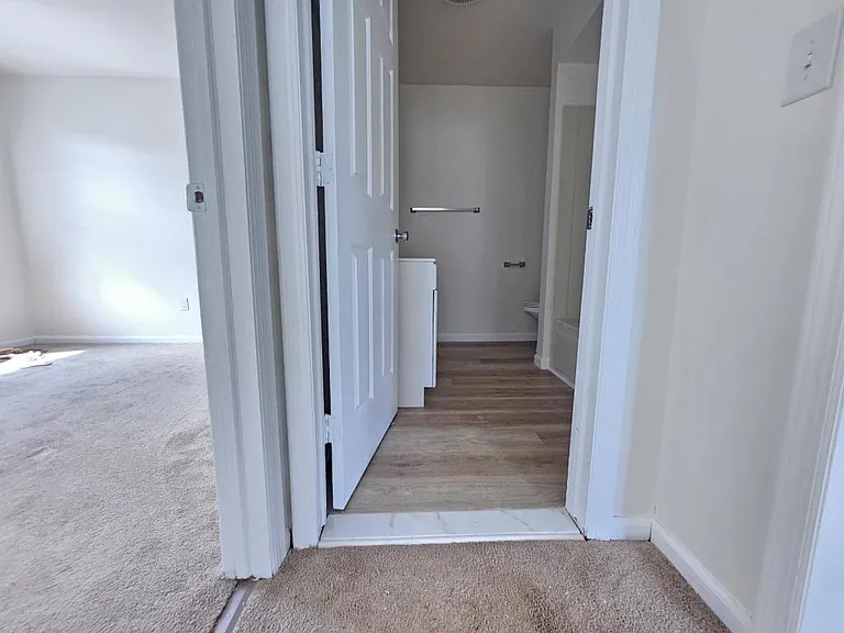 100 Quarry Rd — Photo 33