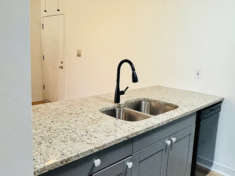 1831 Fuller Rd #4 — Photo 8