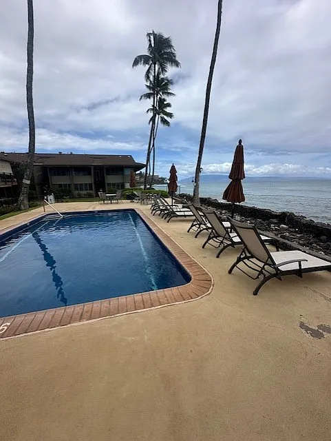 Building Photo - 3961 Lower Honoapiilani Rd #106